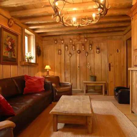 Opulent Chalet In Thirimont With Turkish Steambath 펜션