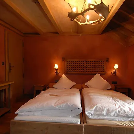 Opulent Chalet In Thirimont With Turkish Steambath 와이메스