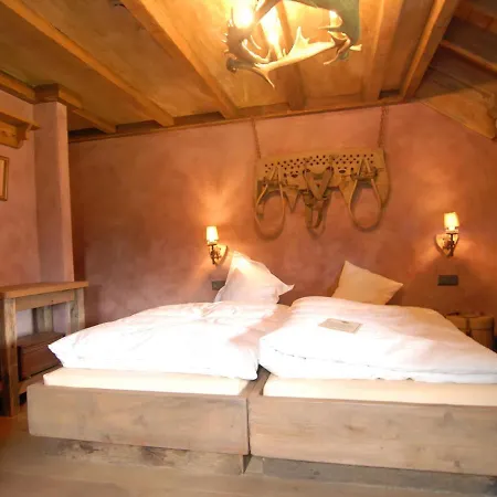Opulent In Thirimont With Turkish Steambath *